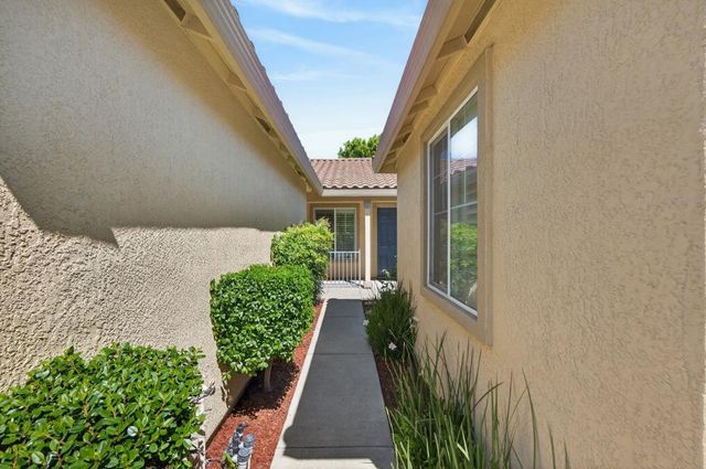 1777 Harwood Way, Sacramento, CA 95835