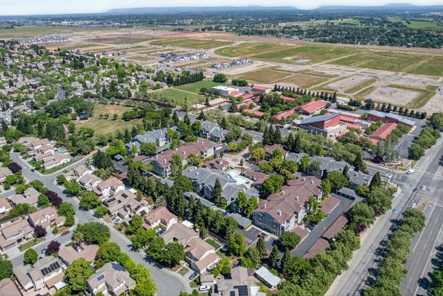 1777 Harwood Way, Sacramento, CA 95835