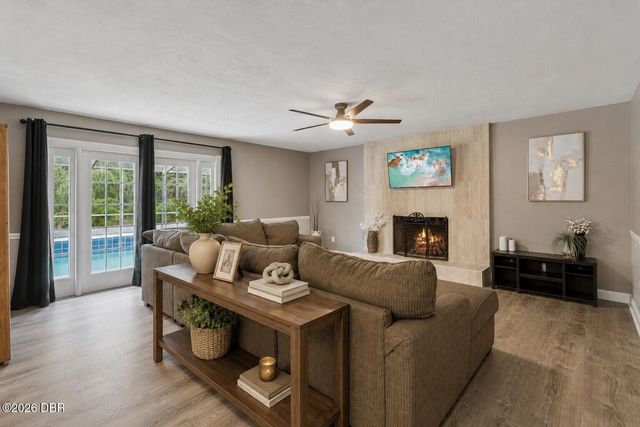 537 Pelican Bay Drive, Daytona Beach, FL 32119