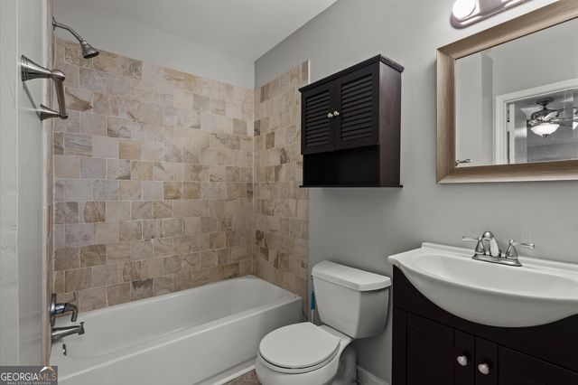 1674 Wynndowne Trail SE, Smyrna, GA 30080