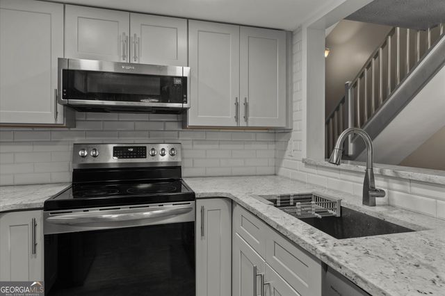 1674 Wynndowne Trail SE, Smyrna, GA 30080