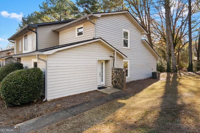 1674 Wynndowne Trail SE, Smyrna, GA 30080