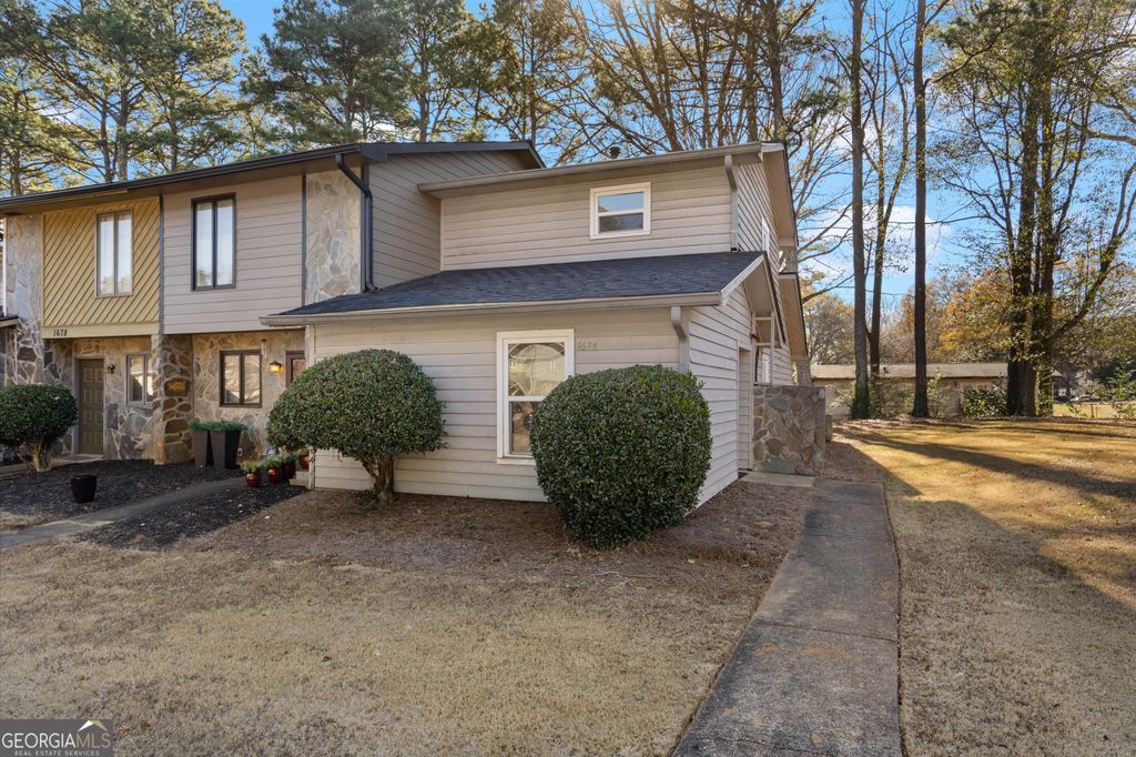 1674 Wynndowne Trail SE, Smyrna, GA 30080