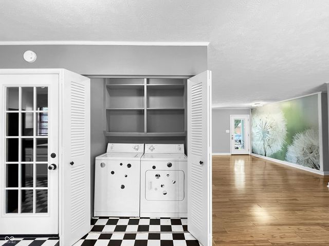 5240 Vinewood Court, Columbus, IN 47203