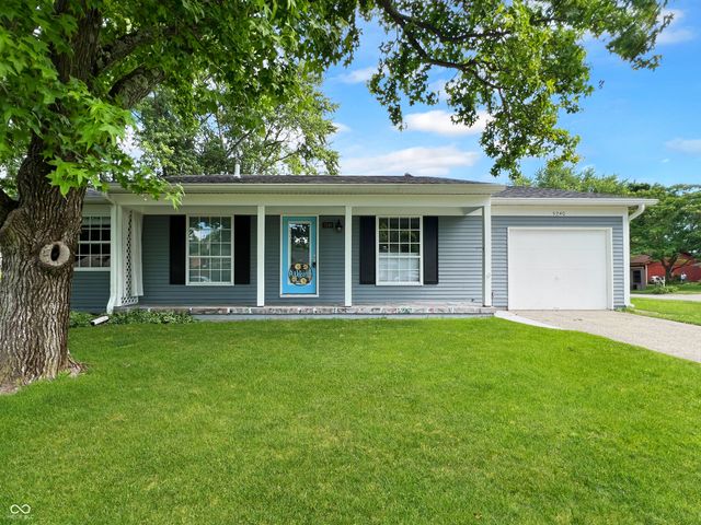 5240 Vinewood Court, Columbus, IN 47203