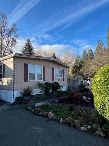 321 Clay Street SPC 3, Ashland, OR 97520