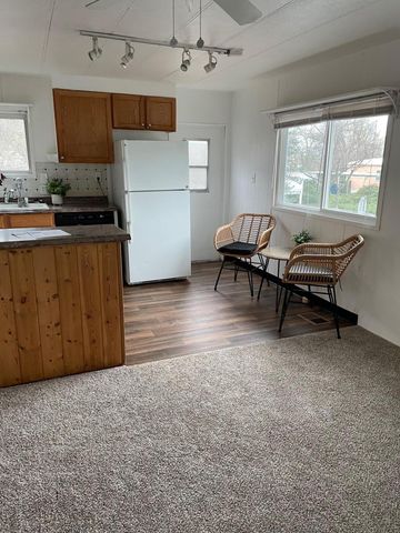 321 Clay Street SPC 3, Ashland, OR 97520