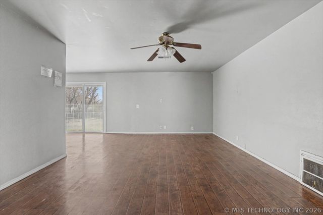 1741 S Pecan Avenue, Broken Arrow, OK 74012