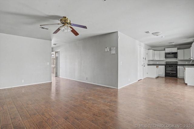 1741 S Pecan Avenue, Broken Arrow, OK 74012