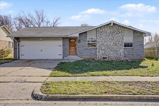 1741 S Pecan Avenue, Broken Arrow, OK 74012