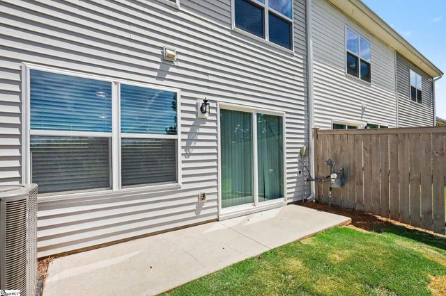 630 Blossom Run Drive, Spartanburg, SC 29307