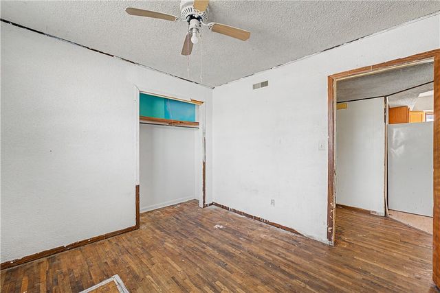 1825 McRay Avenue, Springdale, AR 72762