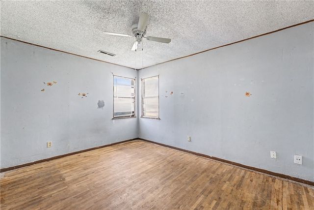 1825 McRay Avenue, Springdale, AR 72762