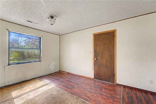 1825 McRay Avenue, Springdale, AR 72762