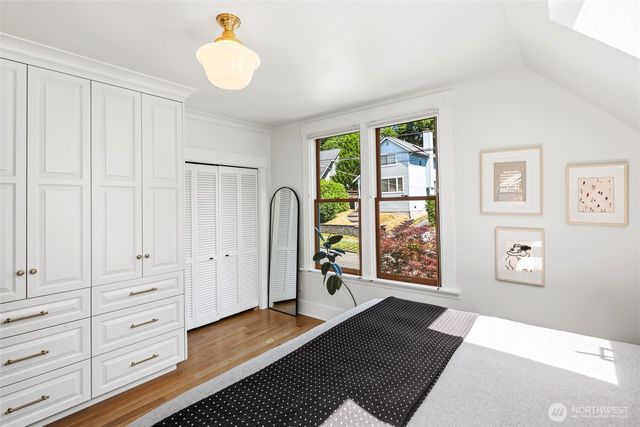 6215 27th Avenue NE, Seattle, WA 98115
