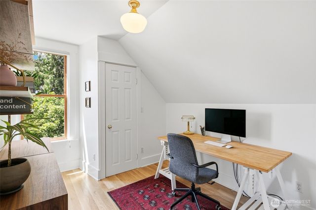 6215 27th Avenue NE, Seattle, WA 98115