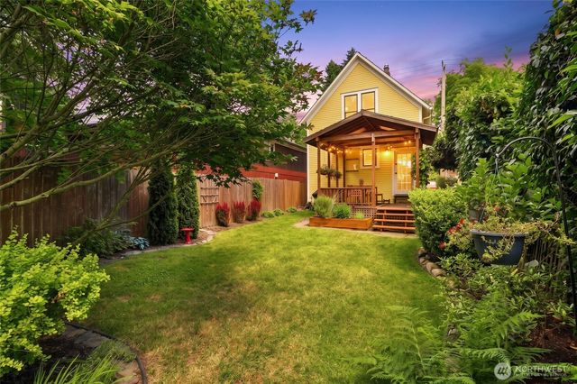 6215 27th Avenue NE, Seattle, WA 98115