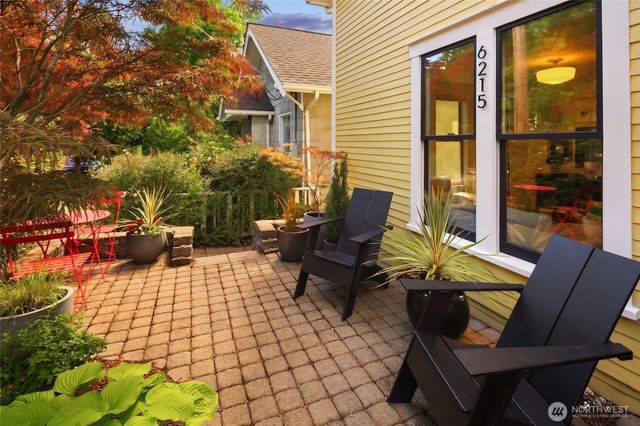 6215 27th Avenue NE, Seattle, WA 98115