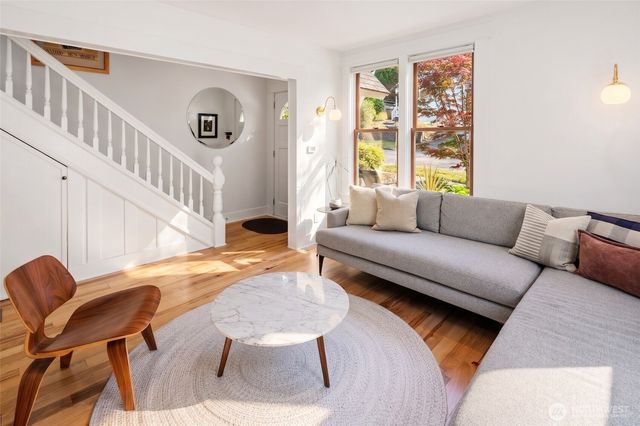 6215 27th Avenue NE, Seattle, WA 98115