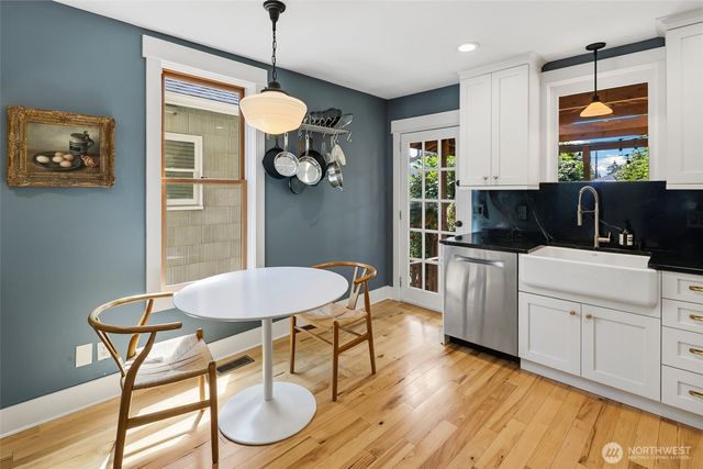 6215 27th Avenue NE, Seattle, WA 98115