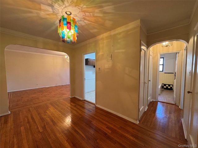 43-30 44th Street 3F, Sunnyside, NY 11104