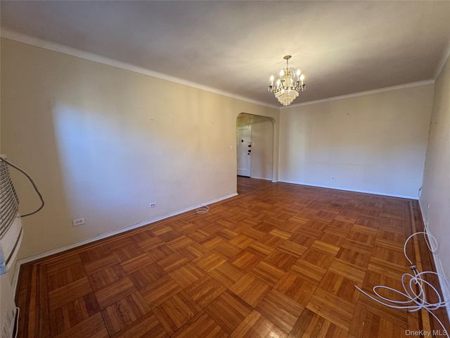 43-30 44th Street 3F, Sunnyside, NY 11104