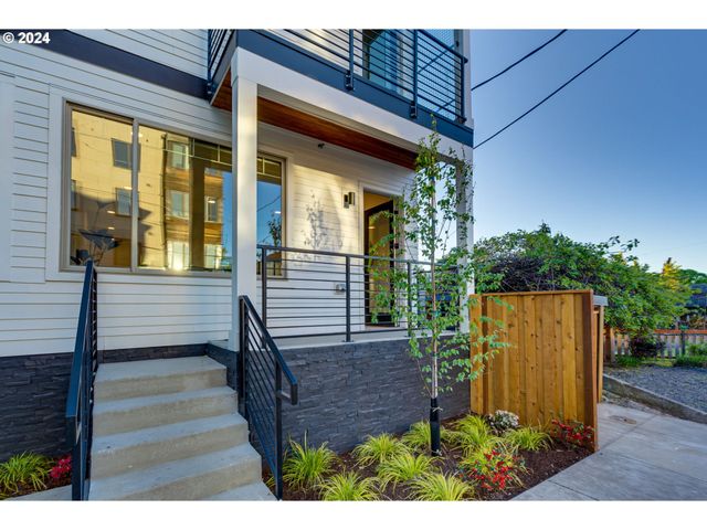 4329 N MISSISSIPPI Ave 11, Portland, OR 97217