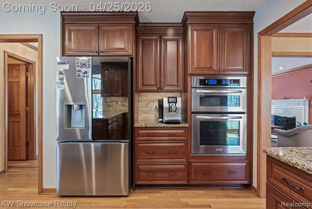 1631 Mystic Hills Drive, Milford, MI 48380