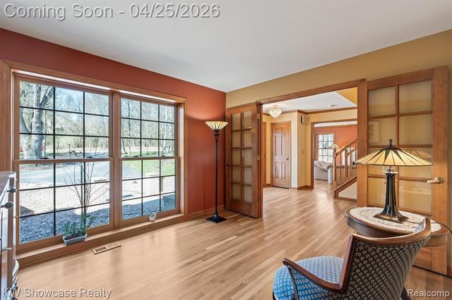 1631 Mystic Hills Drive, Milford, MI 48380