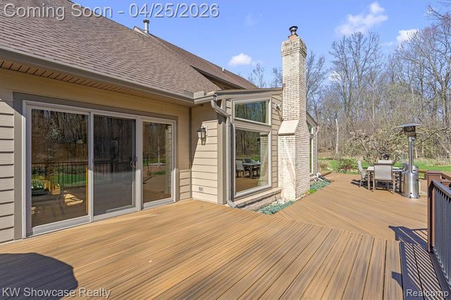 1631 Mystic Hills Drive, Milford, MI 48380