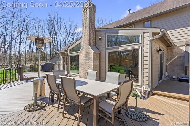 1631 Mystic Hills Drive, Milford, MI 48380