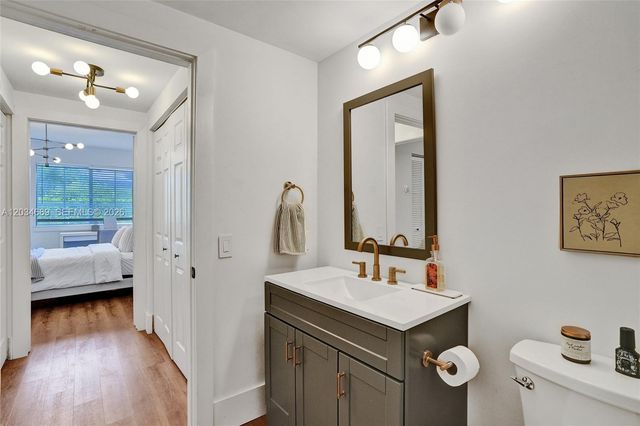6841 SW 44th Street 305, Miami, FL 33155