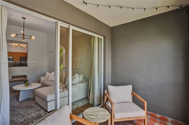 6841 SW 44th Street 305, Miami, FL 33155