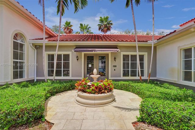 6841 SW 44th Street 305, Miami, FL 33155
