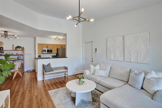 6841 SW 44th Street 305, Miami, FL 33155