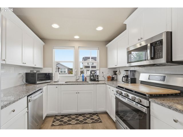 1371 TIRION Ave, Eugene, OR 97404