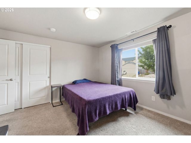1371 TIRION Ave, Eugene, OR 97404