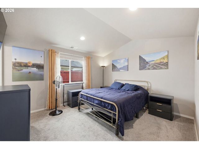 1371 TIRION Ave, Eugene, OR 97404