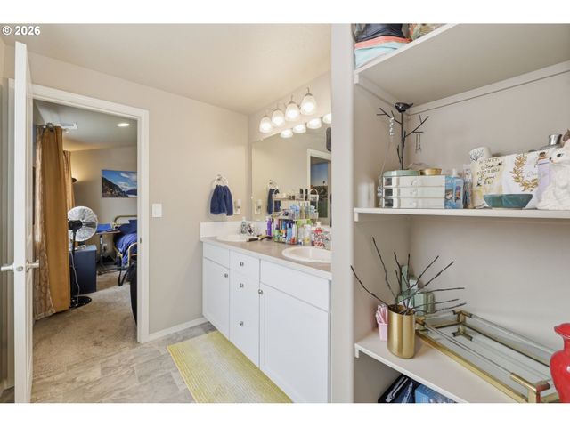 1371 TIRION Ave, Eugene, OR 97404