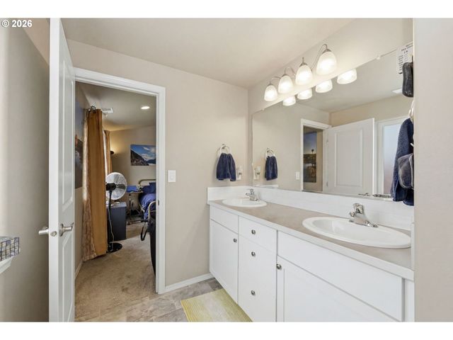 1371 TIRION Ave, Eugene, OR 97404