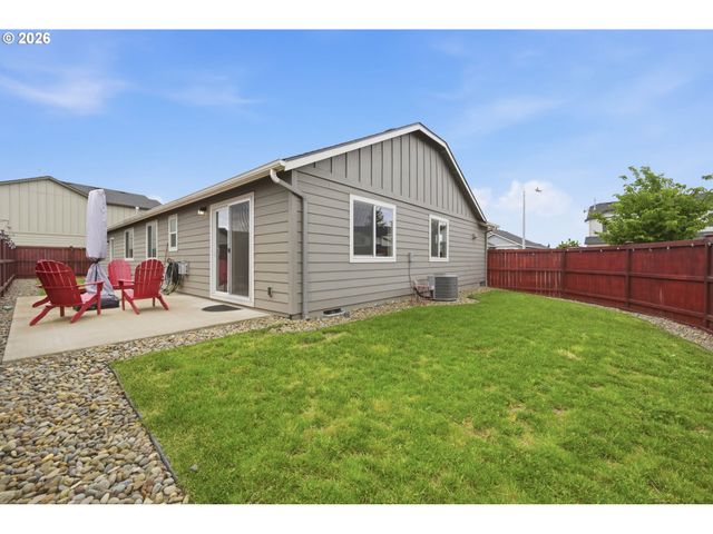 1371 TIRION Ave, Eugene, OR 97404