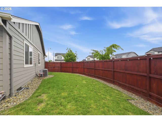 1371 TIRION Ave, Eugene, OR 97404