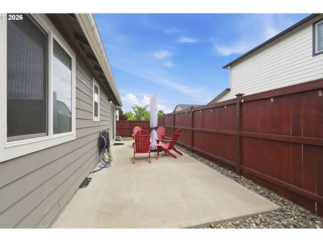 1371 TIRION Ave, Eugene, OR 97404
