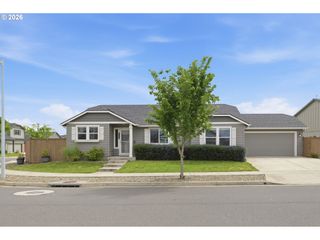 1371 TIRION Ave, Eugene, OR 97404