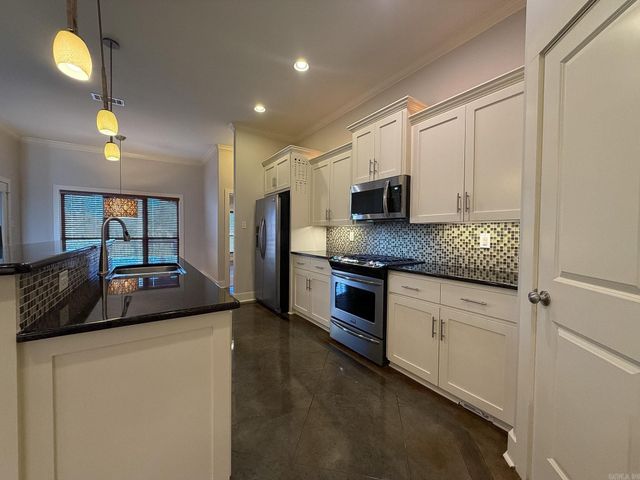 2117 Ingleside Drive, Sherwood, AR 72120