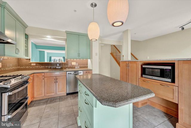 7786 BLUEBERRY HILL LN, Ellicott City, MD 21043