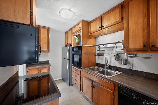 1680 Magnolia Street, Denver, CO 80220