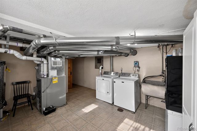 1680 Magnolia Street, Denver, CO 80220