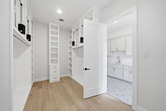 25080 Sequin Trail, Montgomery, TX 77316