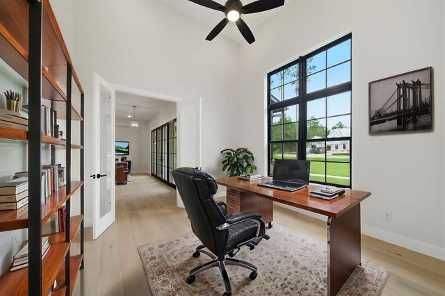 25080 Sequin Trail, Montgomery, TX 77316
